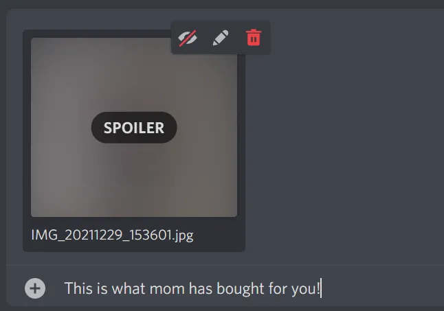 Ảnh đã được ẩn spoiler với chú thích và sẵn sàng gửi trên Discord máy tính.