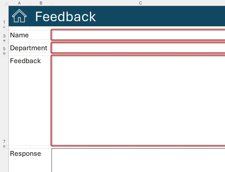 Ba ô dữ liệu cụ thể trong bảng tính Excel được tô sáng, đại diện cho các ô mà người dùng được phép nhập hoặc chỉnh sửa.