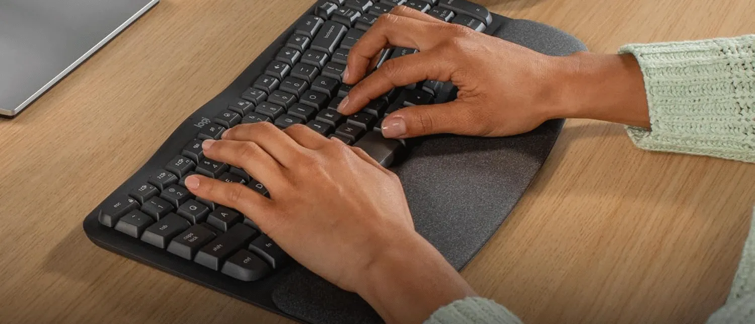 Bàn phím Logitech Wave Keys với thiết kế gợn sóng
