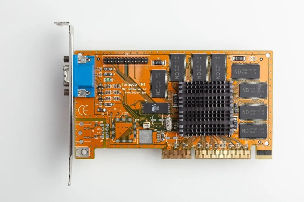 Card đồ họa NVIDIA Riva TNT thế hệ đầu, tiền thân của các GPU AI hiện đại.
