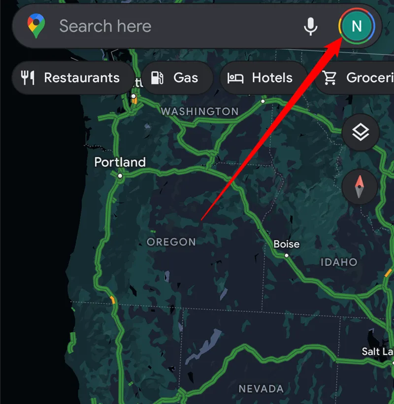 Chạm vào biểu tượng hồ sơ của bạn trên Google Maps Android để truy cập cài đặt