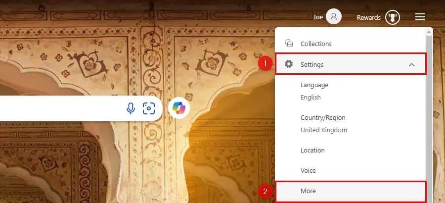 Chọn Settings và More từ menu thả xuống của Bing