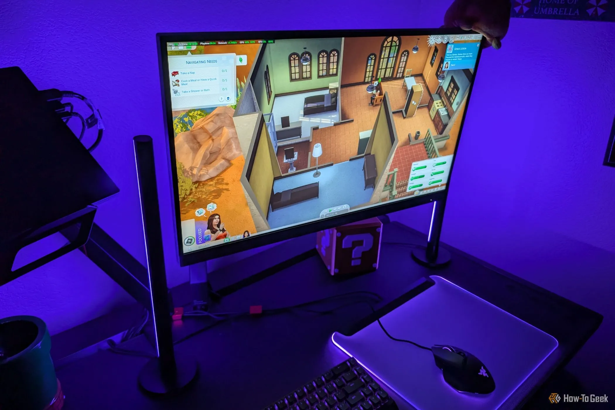 Đèn Razer Aether Light Bars hiển thị màu sắc tương ứng với tâm trạng &quot;Focused&quot; của nhân vật Sims 4