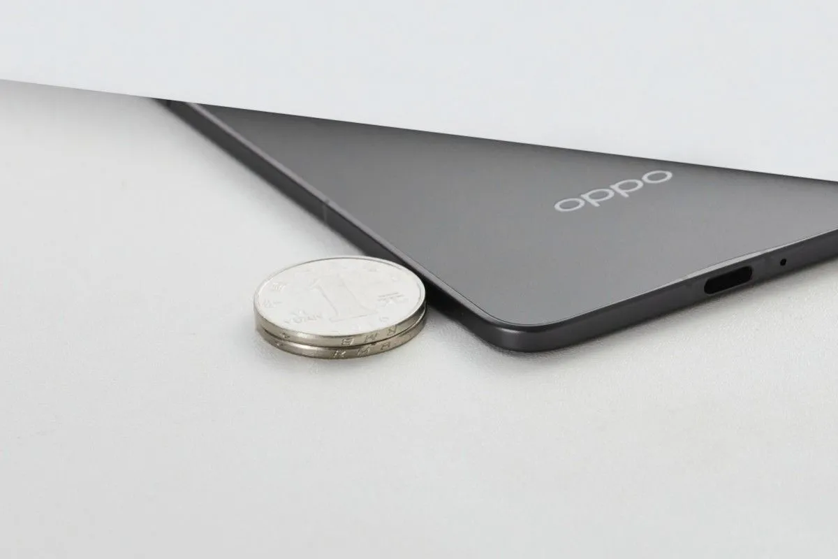 Điện thoại gập Oppo Find N5 nổi bật với thiết kế siêu mỏng