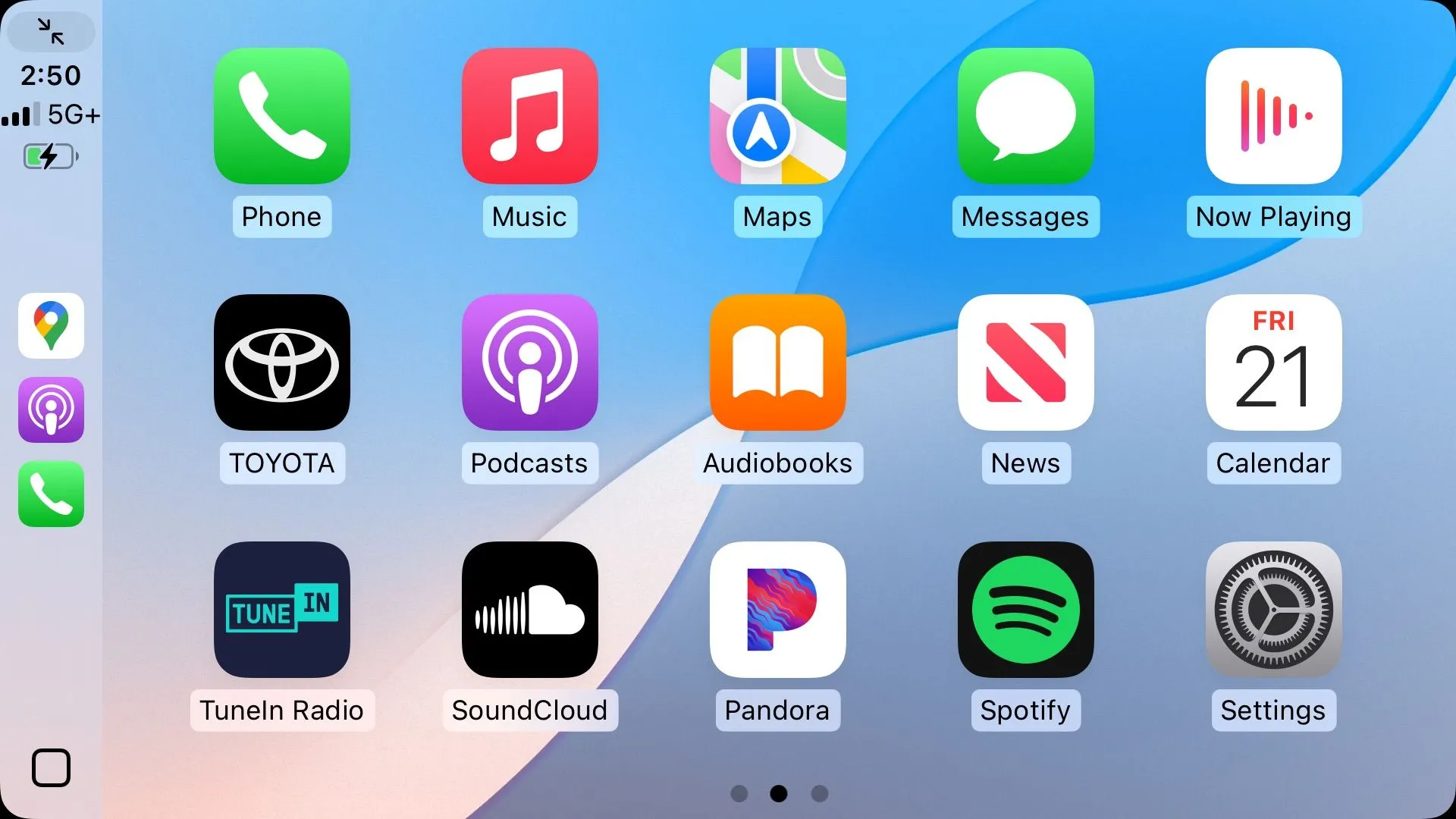 Giao diện Apple CarPlay hiển thị ba hàng ứng dụng với các icon âm nhạc, bản đồ, tin nhắn và dịch vụ streaming trên màn hình xe ô tô lớn.