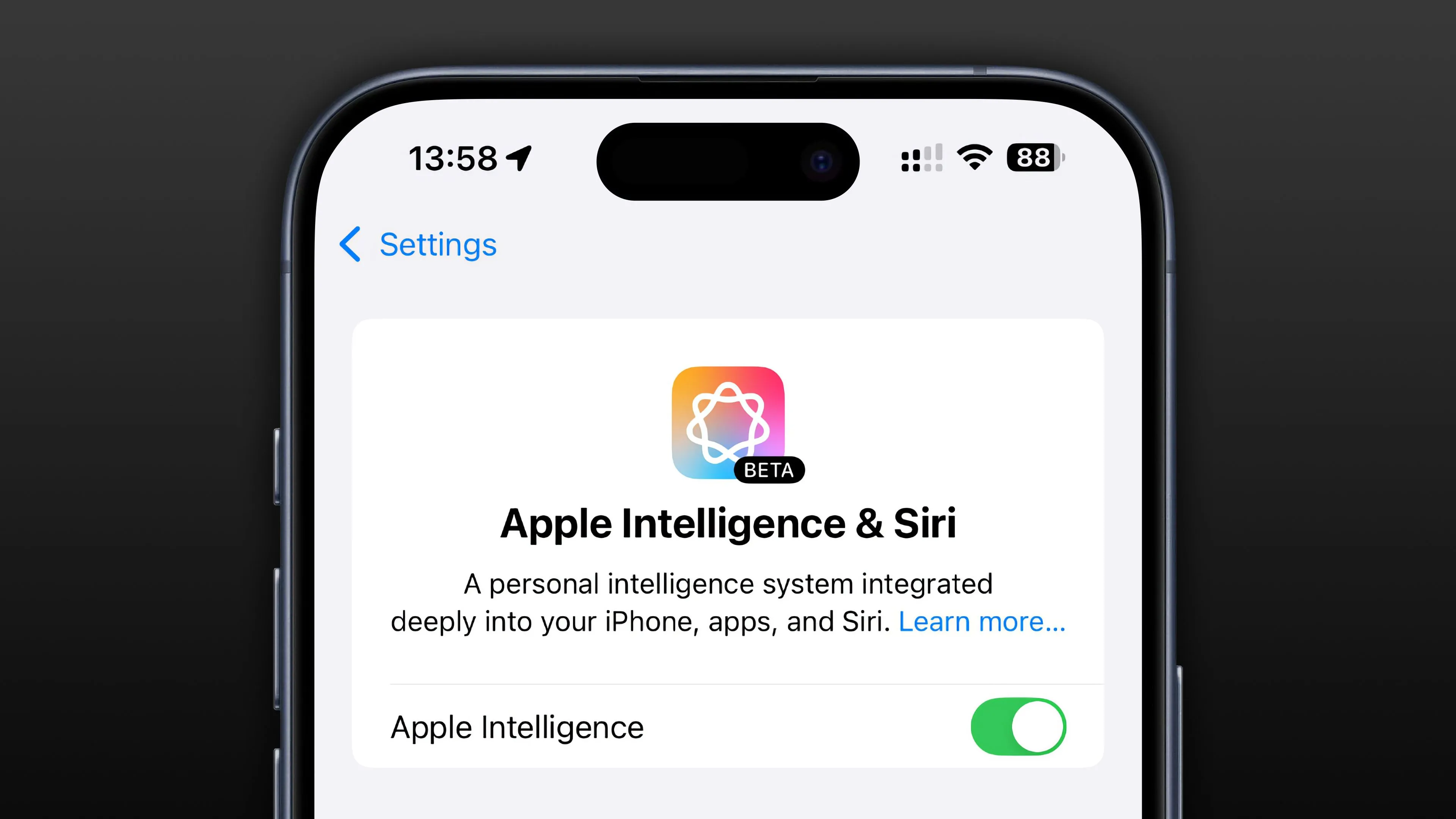 Giao diện Cài đặt Apple Intelligence đã bật trên iOS 18.3