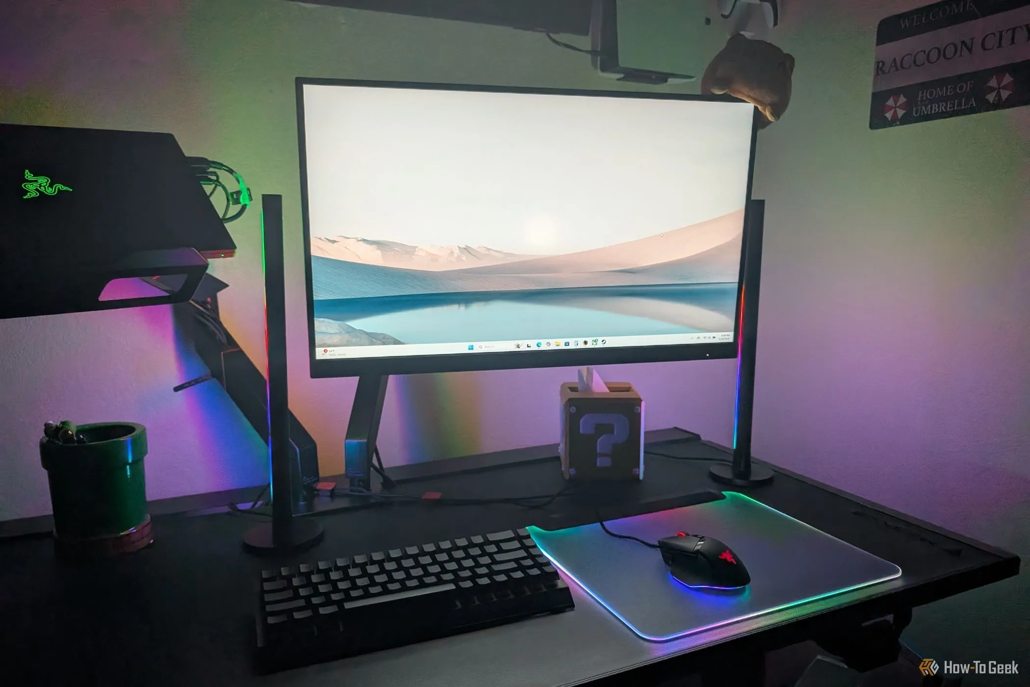 Hệ thống đèn Razer Aether Light Bars đồng bộ hoàn hảo với các thiết bị Razer Chroma RGB khác