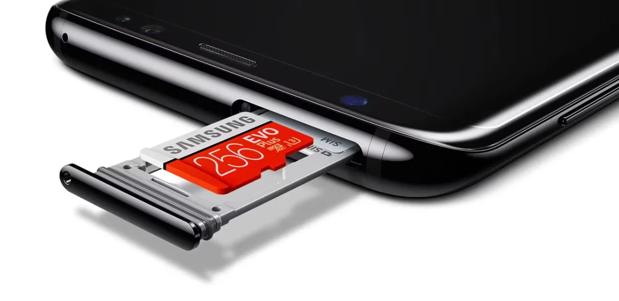 Khay thẻ nhớ microSD của Samsung Galaxy S8