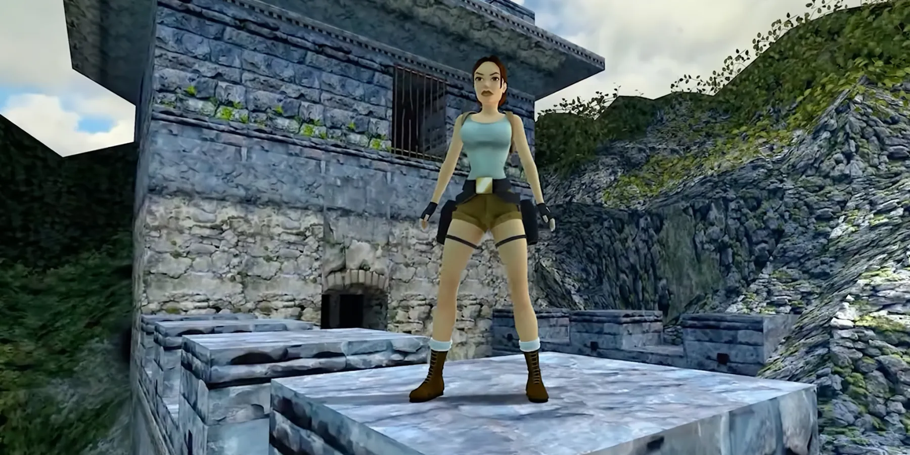 Lara Croft trong Tomb Raider 1-3 Remastered, minh họa cho việc điều khiển được cập nhật trong bản làm mới.
