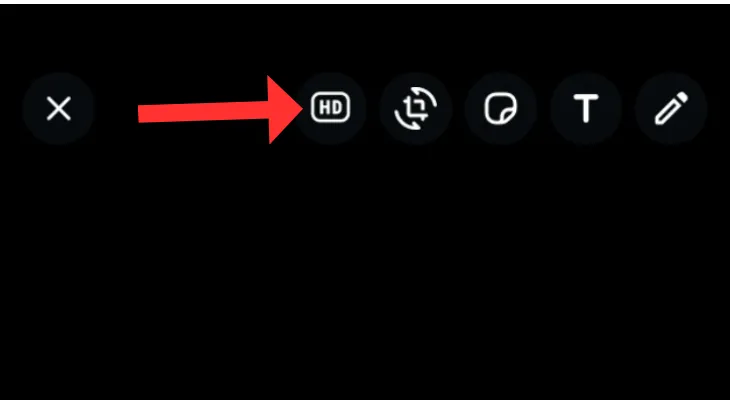 Màn hình xem trước ảnh trên WhatsApp hiển thị rõ biểu tượng HD ở phía trên