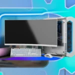Máy tính PC chơi game với màn hình, bàn phím, chuột và biểu tượng bánh răng.