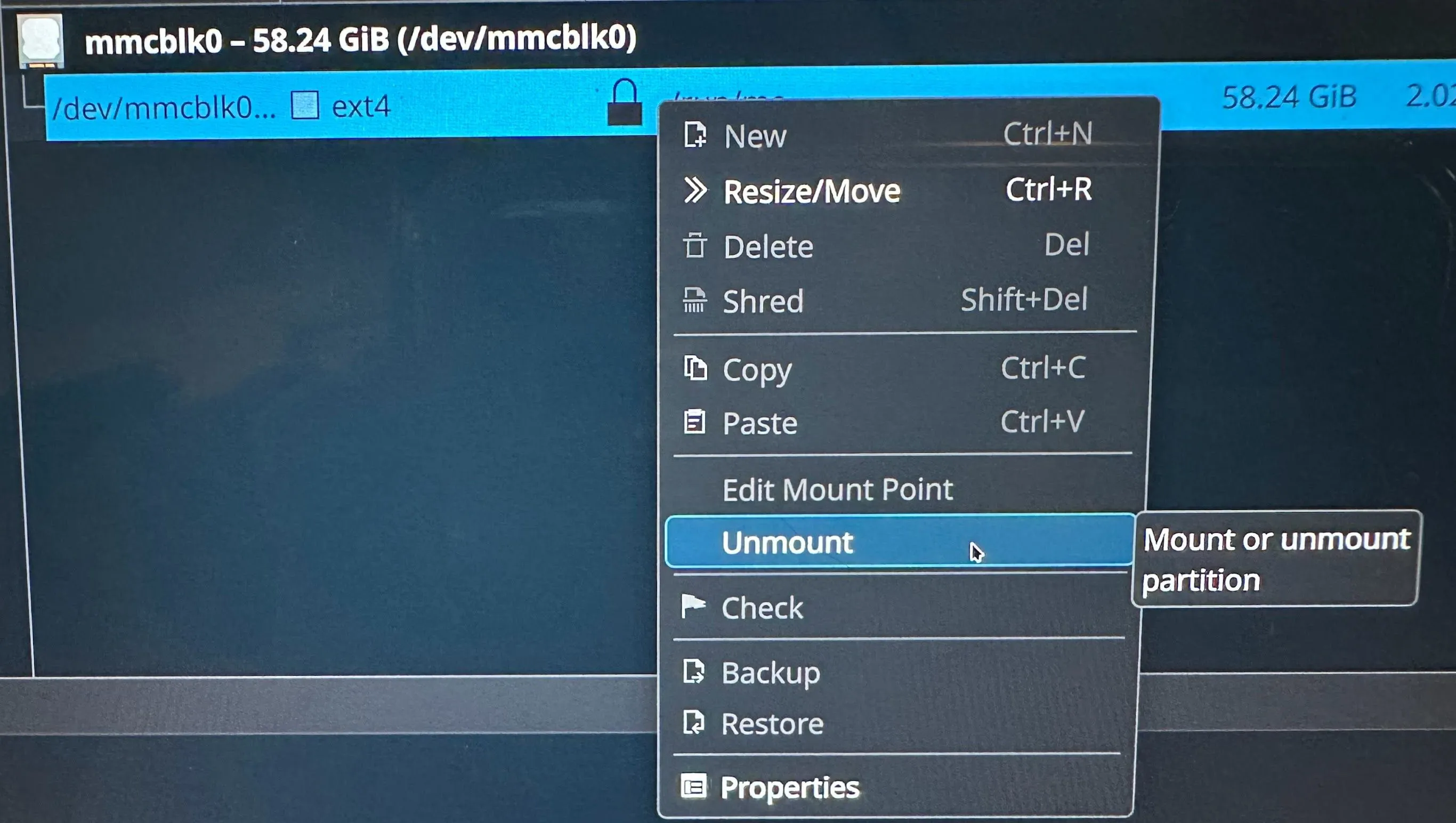 Ngắt kết nối phân vùng trong KDE Partition Manager