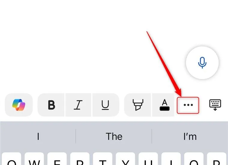 Nút ba chấm hoặc mũi tên ở góc phải dưới cùng trong ứng dụng Word mobile
