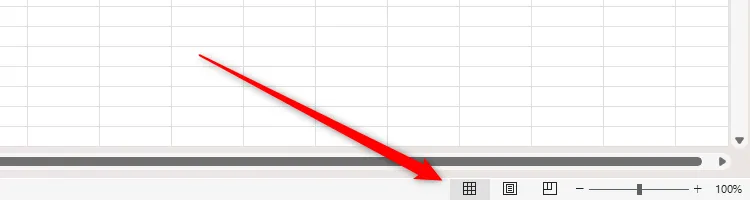 Thanh trạng thái (Status Bar) của Microsoft Excel được đánh dấu.