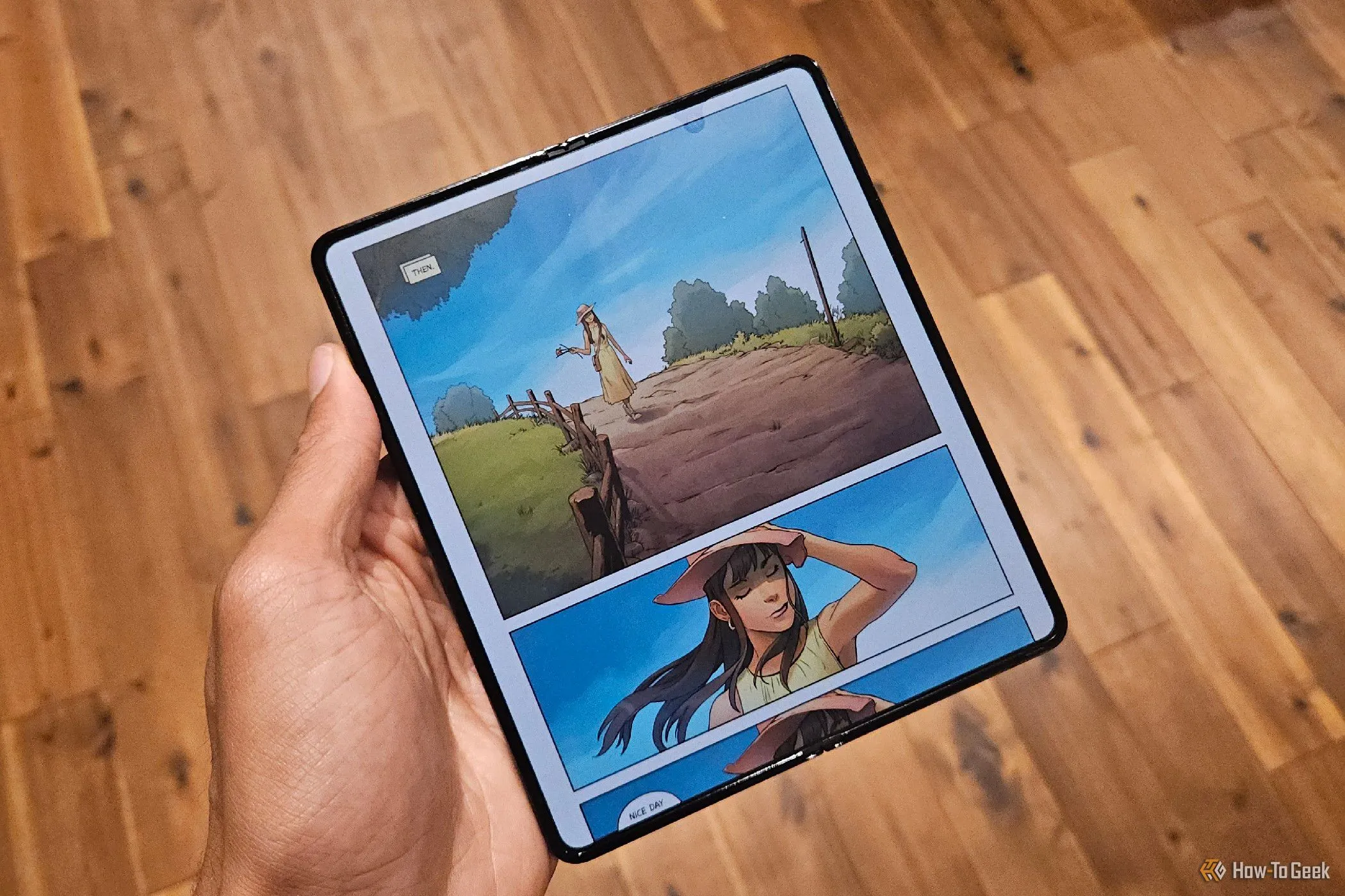 Trải nghiệm đọc truyện tranh kỹ thuật số trên màn hình lớn của Samsung Galaxy Z Fold 5