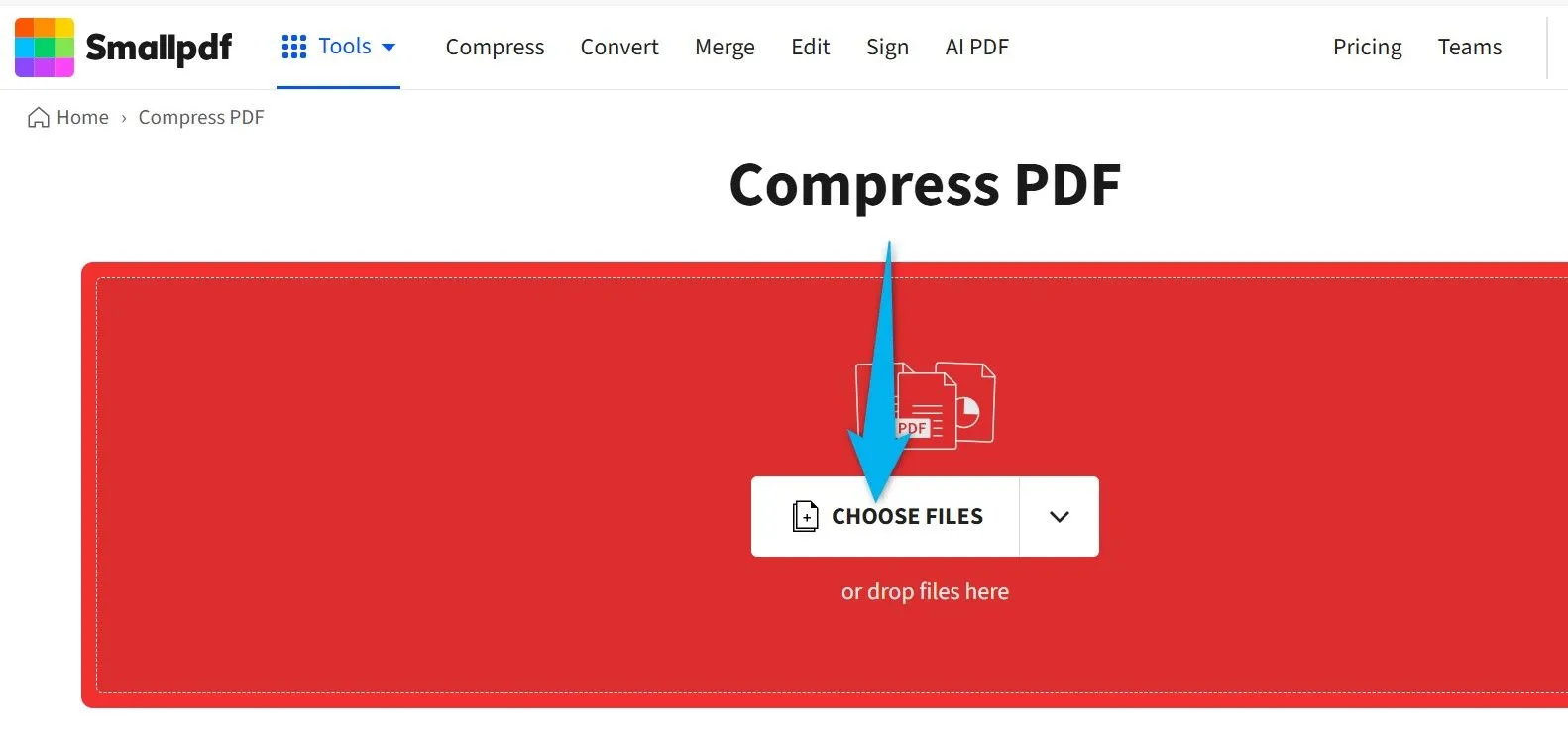 Trang chủ Smallpdf với tùy chọn &quot;Choose Files&quot; để tải lên tài liệu PDF