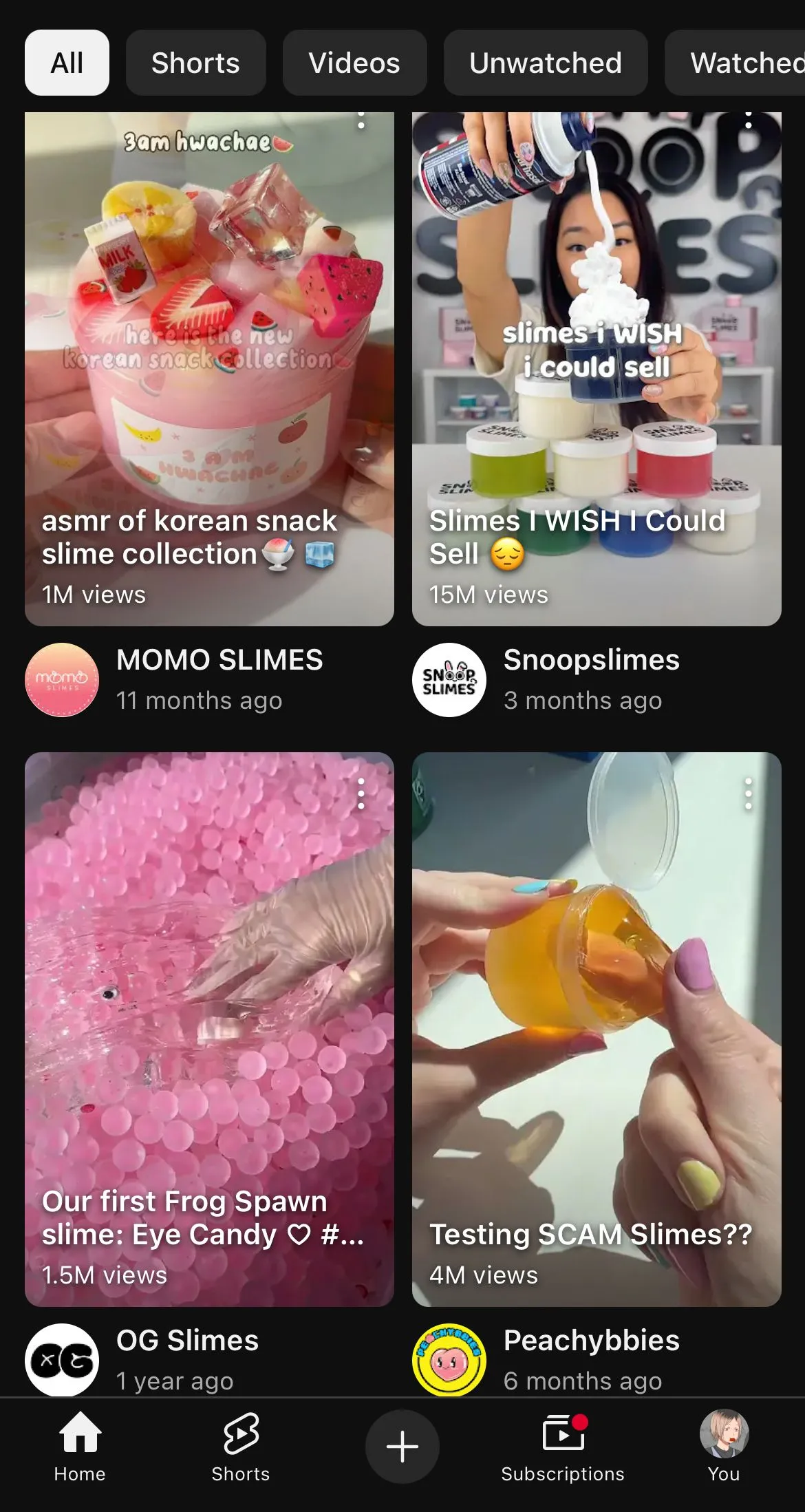 Video dạng Shorts với nội dung ASMR trên YouTube, hình ảnh minh họa cho việc giảm &quot;doomscrolling&quot;.